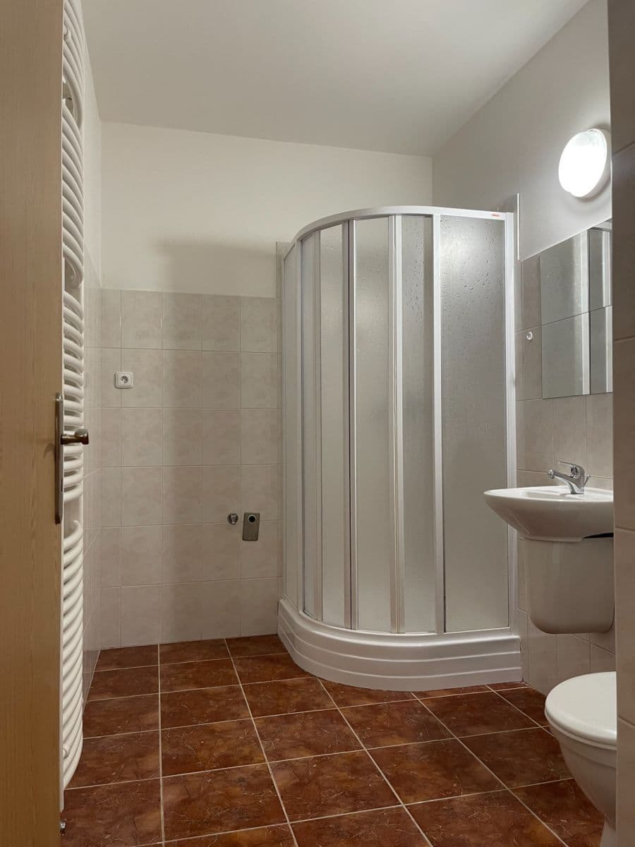 Prenájom bytu 2-izbový 62 m², Na Lávce, Praha, Praha Prenájom bytu 2-izbový 62 m², Na Lávce, Praha, Praha