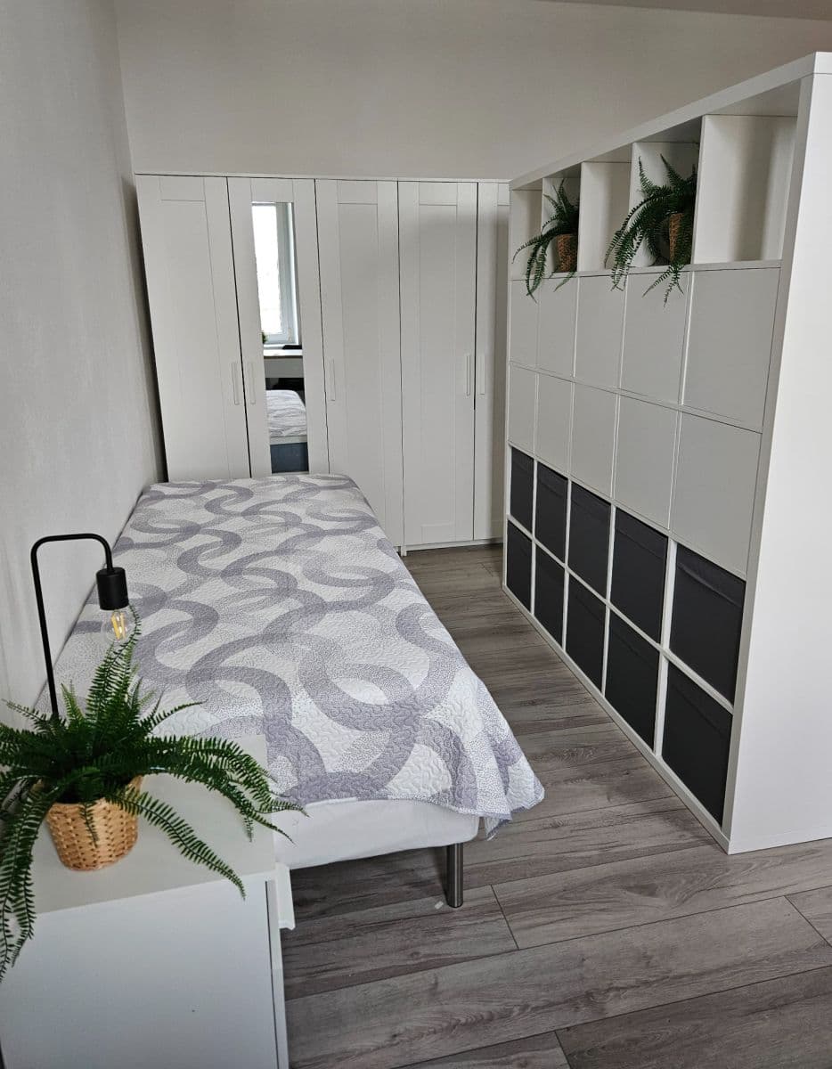 Prenájom bytu 2-izbový 46 m², Lobezská, Plzeň, Plzeňský kraj Prenájom bytu 2-izbový 46 m², Lobezská, Plzeň, Plzeňský kraj