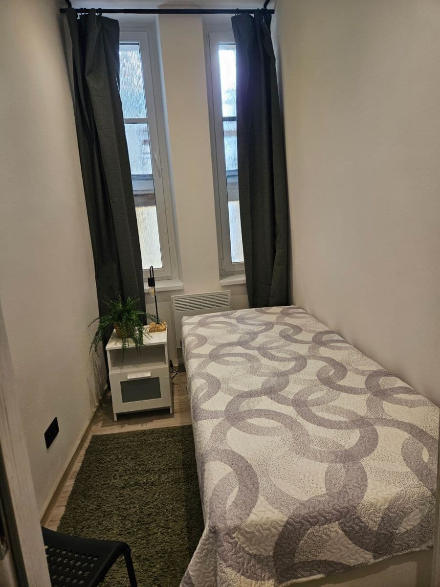 Prenájom bytu 2-izbový 46 m², Lobezská, Plzeň, Plzeňský kraj Prenájom bytu 2-izbový 46 m², Lobezská, Plzeň, Plzeňský kraj