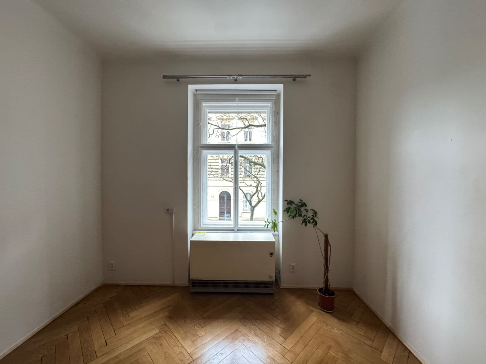 Prenájom bytu 1-izbový 49 m², Slezská, Praha, Praha Prenájom bytu 1-izbový 49 m², Slezská, Praha, Praha