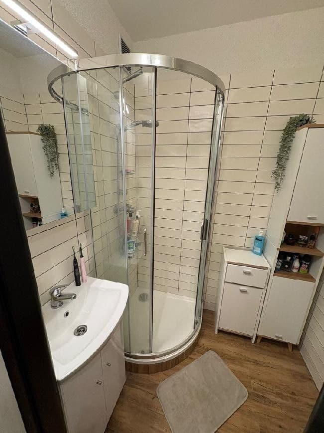 Prenájom bytu 2-izbový 54 m², Bojanovická, Praha, Praha Prenájom bytu 2-izbový 54 m², Bojanovická, Praha, Praha