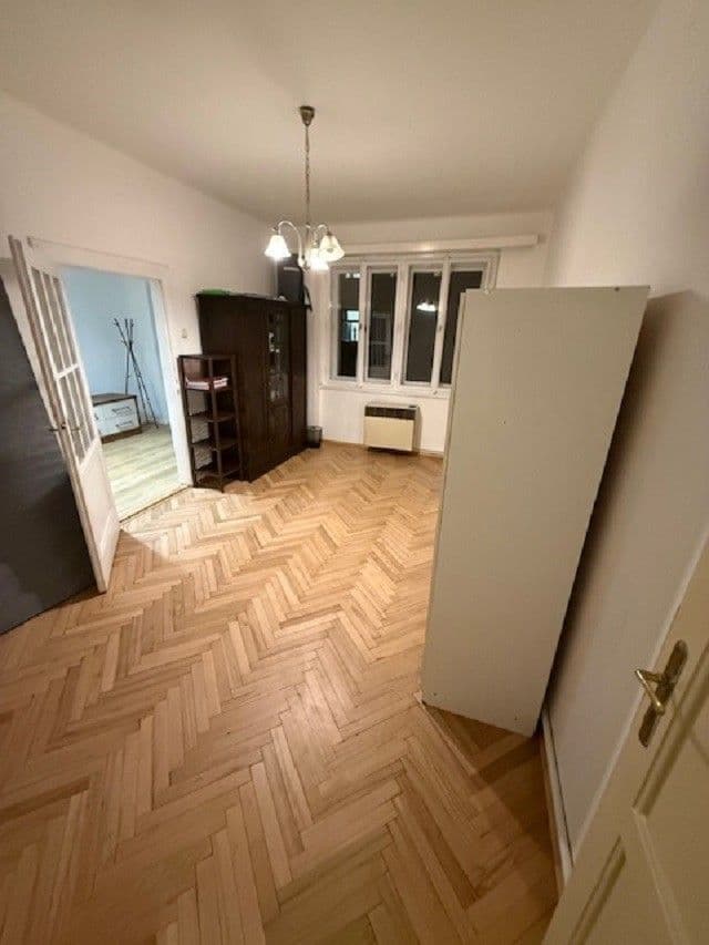 Prenájom bytu 2-izbový 45 m², Holandská, Praha, Praha Prenájom bytu 2-izbový 45 m², Holandská, Praha, Praha