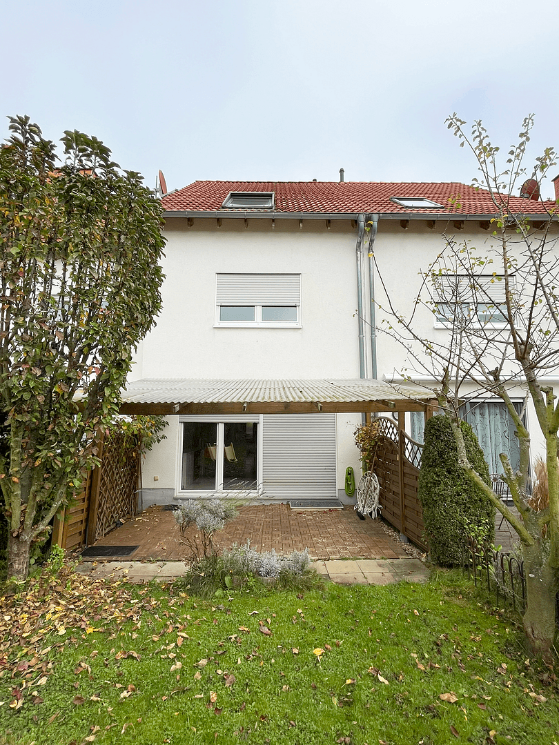 Predaj domu 116 m², pozemek 193 m², Neu-Anspach, Hesensko Predaj domu 116 m², pozemek 193 m², Neu-Anspach, Hesensko