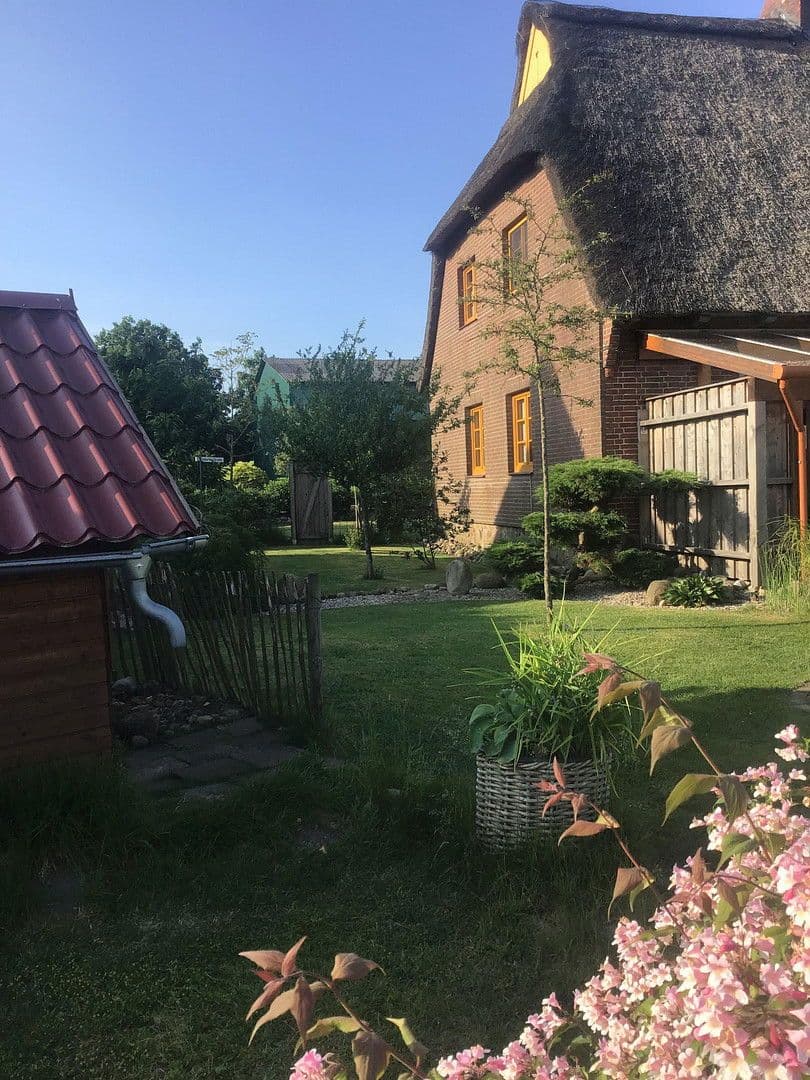 Predaj domu 130 m², pozemek 671 m², Heinkenborstel, Šlezvicko-Holštajnsko Predaj domu 130 m², pozemek 671 m², Heinkenborstel, Šlezvicko-Holštajnsko