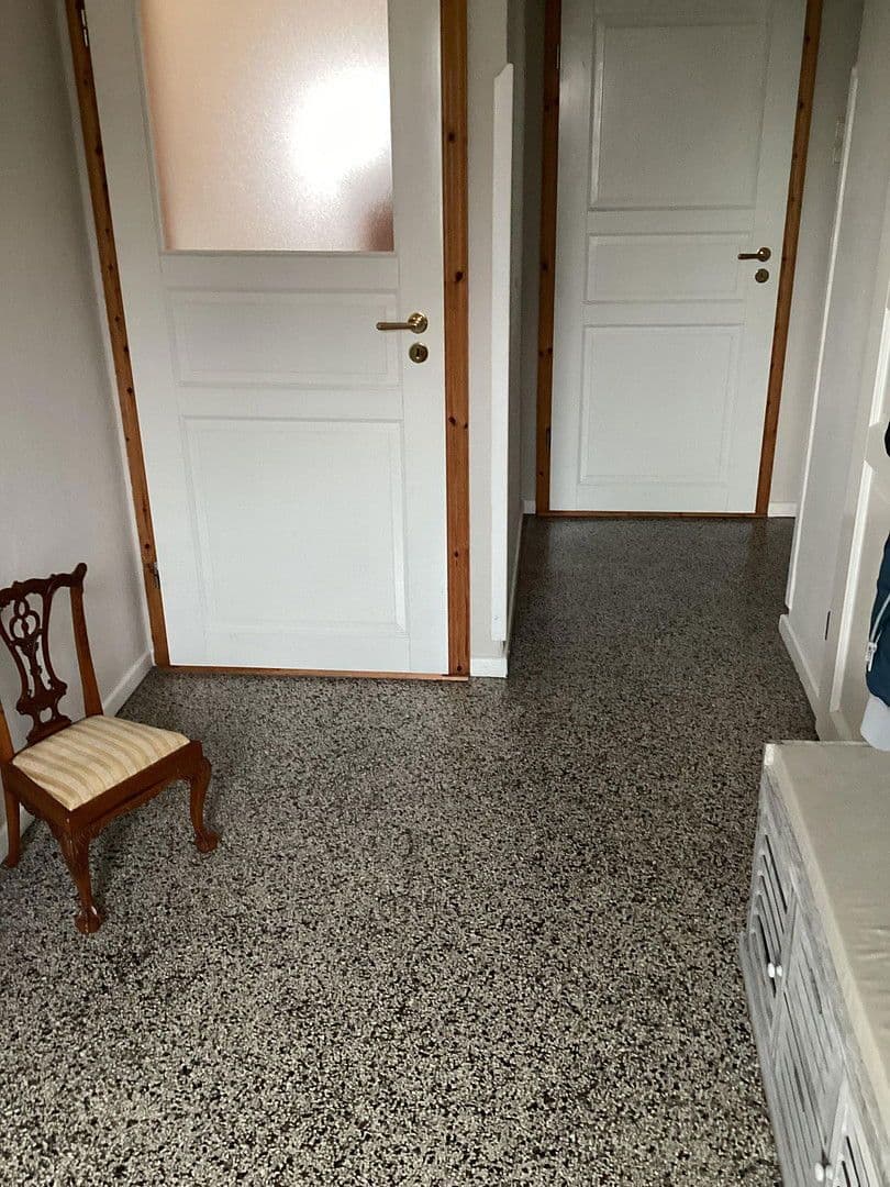 Predaj domu 130 m², pozemek 671 m², Heinkenborstel, Šlezvicko-Holštajnsko Predaj domu 130 m², pozemek 671 m², Heinkenborstel, Šlezvicko-Holštajnsko