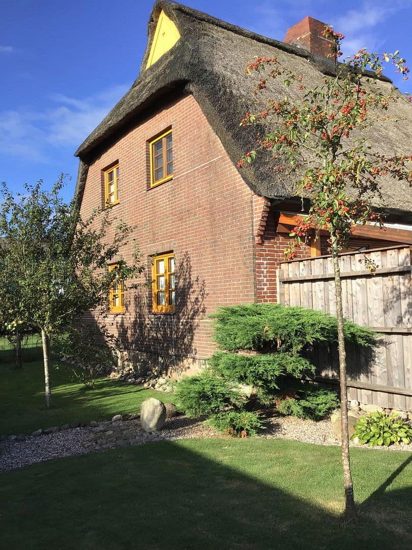 Predaj domu 130 m², pozemek 671 m², Heinkenborstel, Šlezvicko-Holštajnsko Predaj domu 130 m², pozemek 671 m², Heinkenborstel, Šlezvicko-Holštajnsko