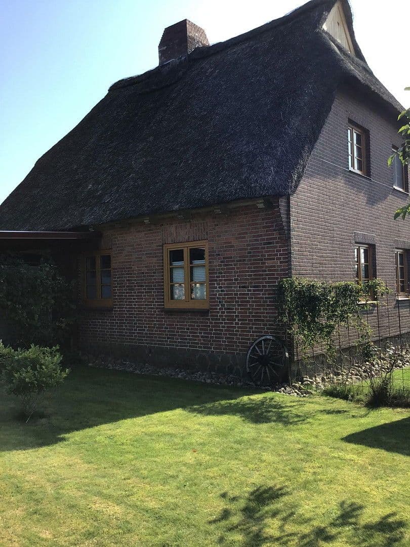 Predaj domu 130 m², pozemek 671 m², Heinkenborstel, Šlezvicko-Holštajnsko Predaj domu 130 m², pozemek 671 m², Heinkenborstel, Šlezvicko-Holštajnsko