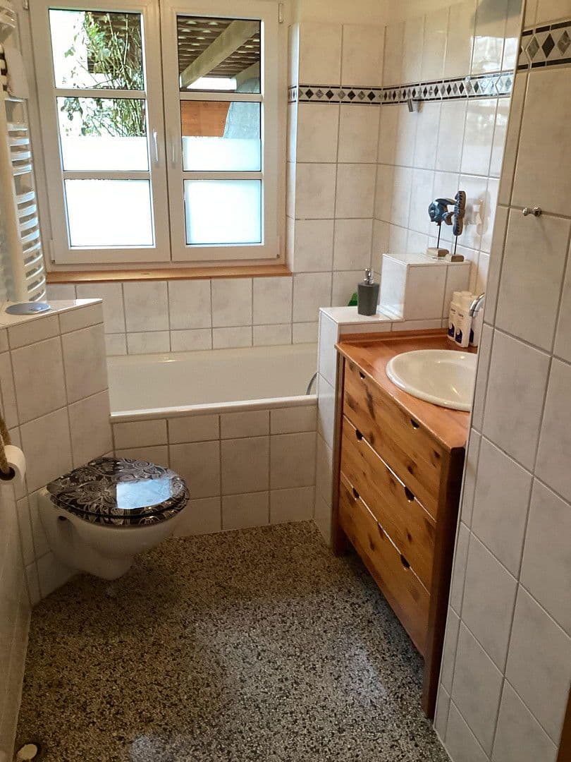 Predaj domu 130 m², pozemek 671 m², Heinkenborstel, Šlezvicko-Holštajnsko Predaj domu 130 m², pozemek 671 m², Heinkenborstel, Šlezvicko-Holštajnsko