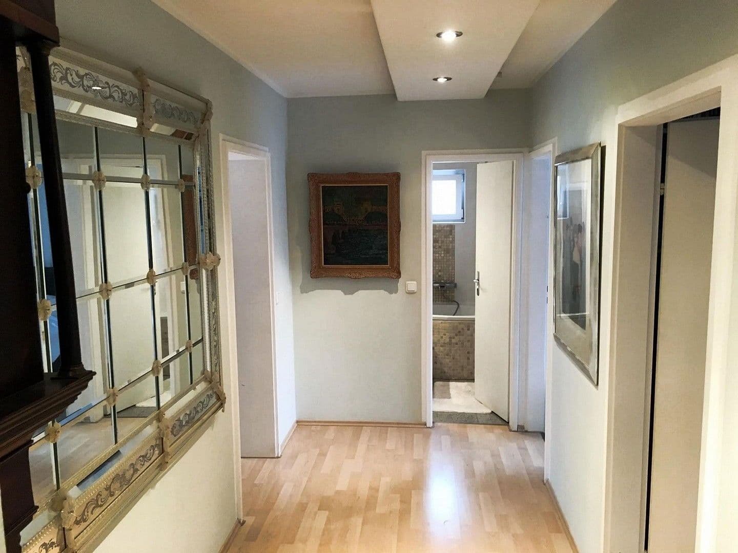 Prenájom bytu 2-izbový 65 m², München, Bavorsko Prenájom bytu 2-izbový 65 m², München, Bavorsko