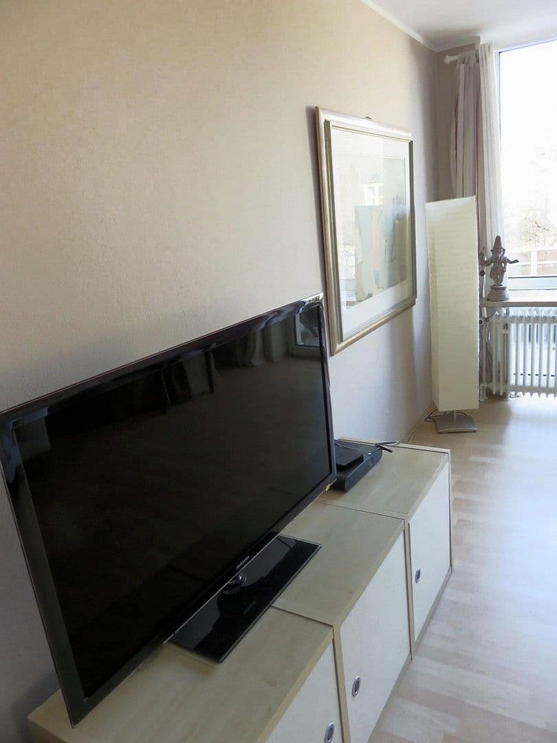 Prenájom bytu 2-izbový 65 m², München, Bavorsko Prenájom bytu 2-izbový 65 m², München, Bavorsko