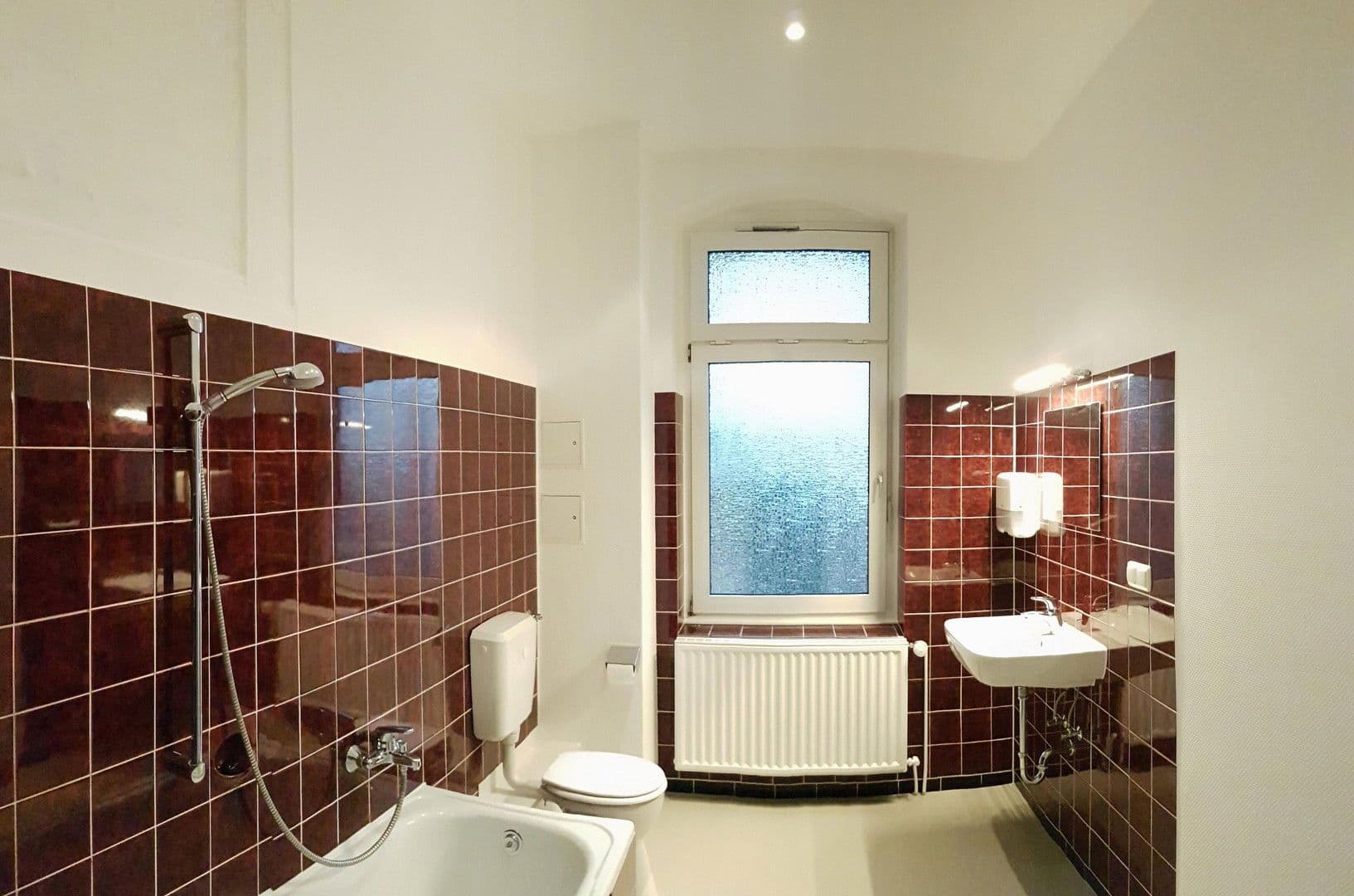 Prenájom bytu 3-izbový 90 m², Hildesheim, Dolné Sasko Prenájom bytu 3-izbový 90 m², Hildesheim, Dolné Sasko