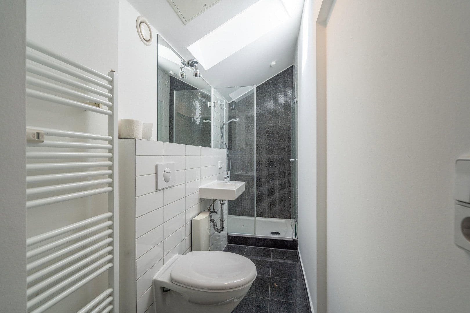 Prenájom bytu 3-izbový 125 m², Am Stadtberg 28, Dillingen an der Donau, Bavorsko Prenájom bytu 3-izbový 125 m², Am Stadtberg 28, Dillingen an der Donau, Bavorsko