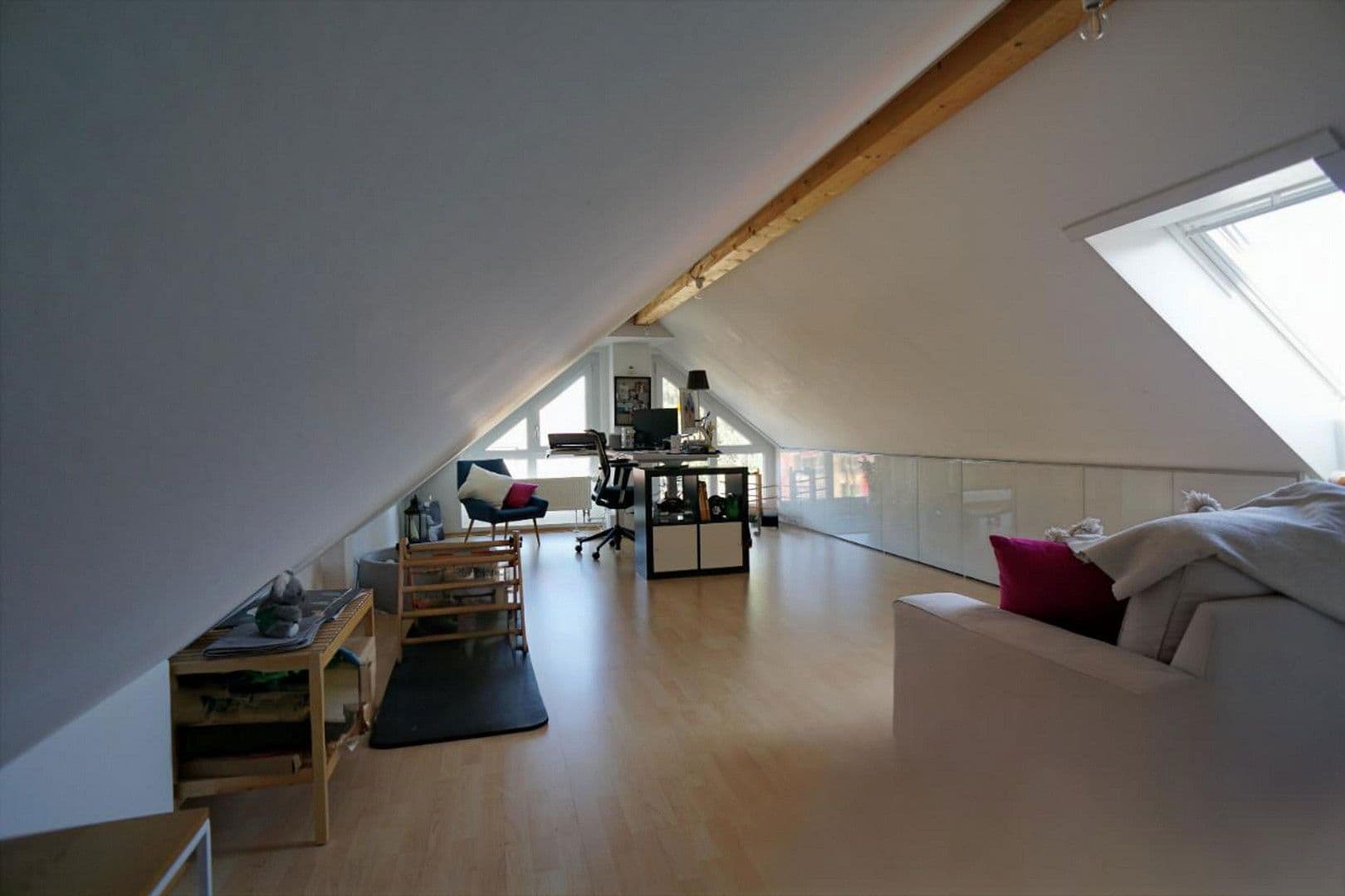 Prenájom bytu 2-izbový 81 m², Graf-Lehndorff-Straße 9, München, Bavorsko Prenájom bytu 2-izbový 81 m², Graf-Lehndorff-Straße 9, München, Bavorsko