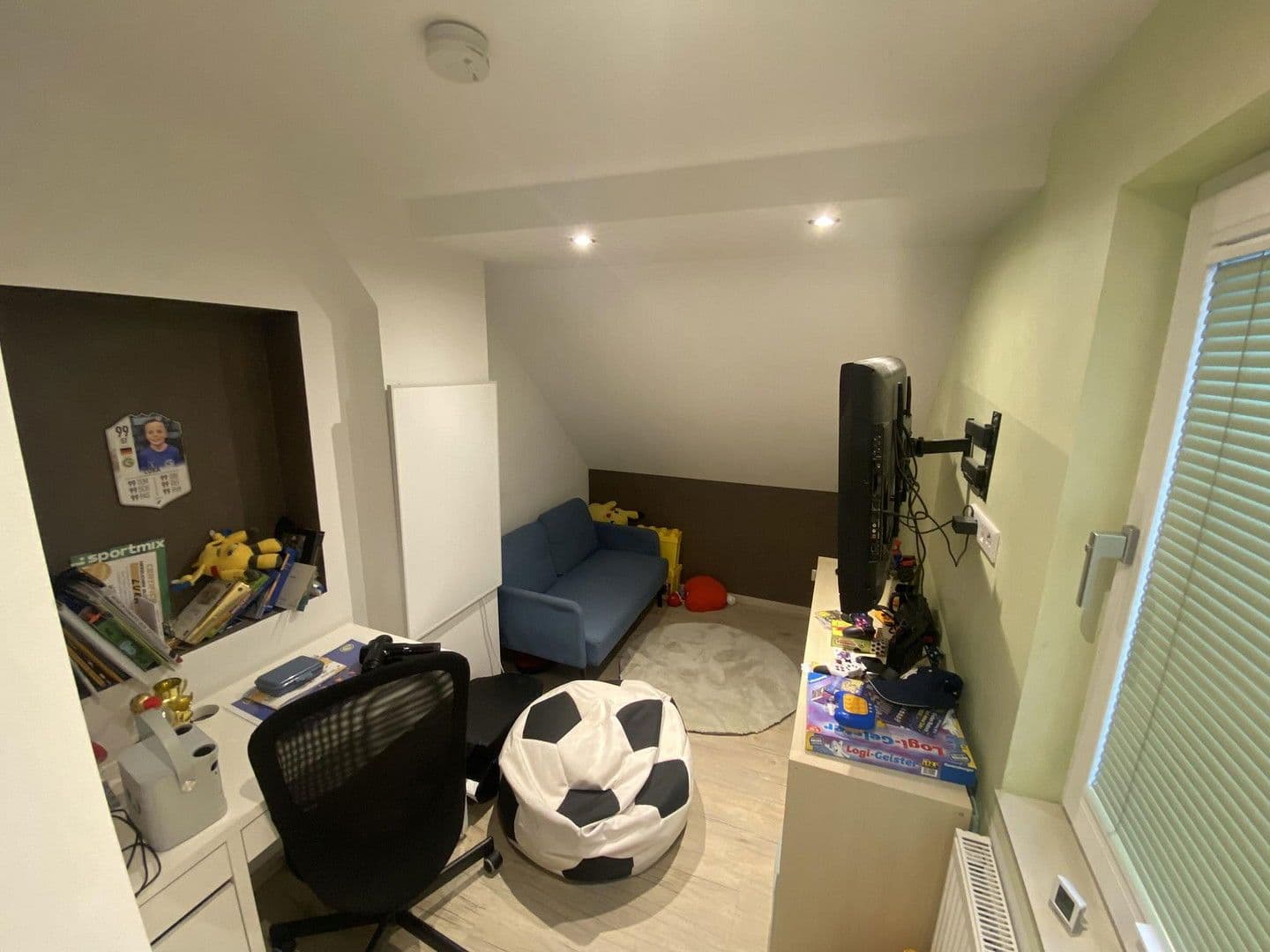 Predaj domu 120 m², pozemek 400 m², An der Schanzenbrücke 14, Duisburg, Severné Porýnie - Westfálsko Predaj domu 120 m², pozemek 400 m², An der Schanzenbrücke 14, Duisburg, Severné Porýnie - Westfálsko