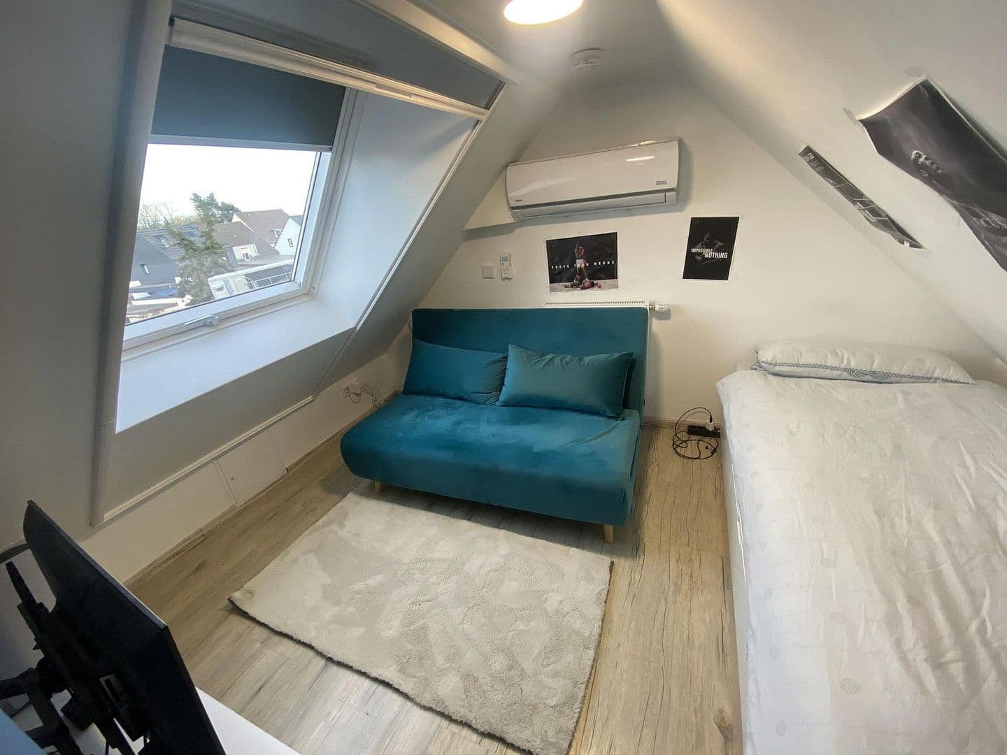 Predaj domu 120 m², pozemek 400 m², An der Schanzenbrücke 14, Duisburg, Severné Porýnie - Westfálsko Predaj domu 120 m², pozemek 400 m², An der Schanzenbrücke 14, Duisburg, Severné Porýnie - Westfálsko