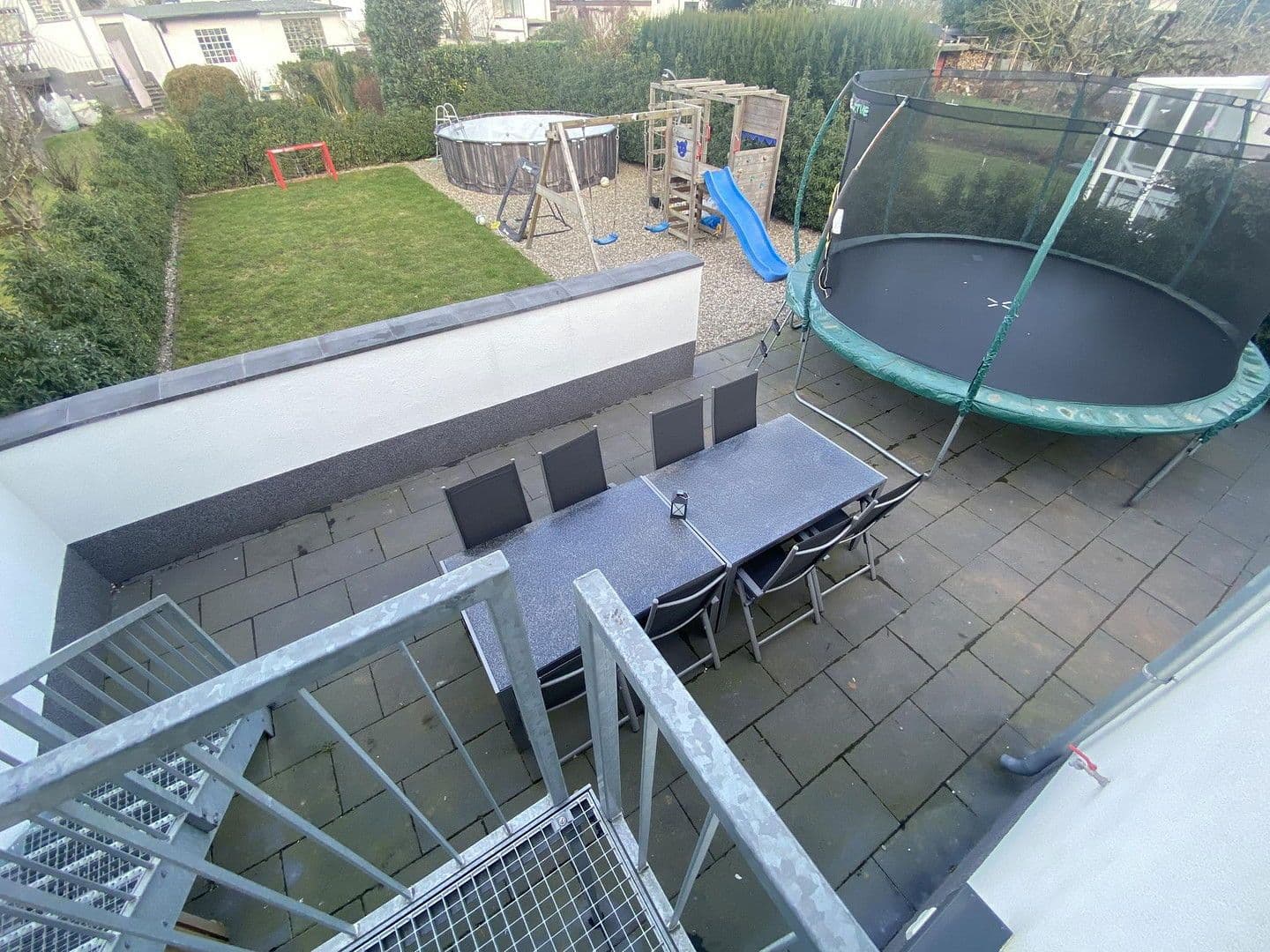 Predaj domu 120 m², pozemek 400 m², An der Schanzenbrücke 14, Duisburg, Severné Porýnie - Westfálsko Predaj domu 120 m², pozemek 400 m², An der Schanzenbrücke 14, Duisburg, Severné Porýnie - Westfálsko