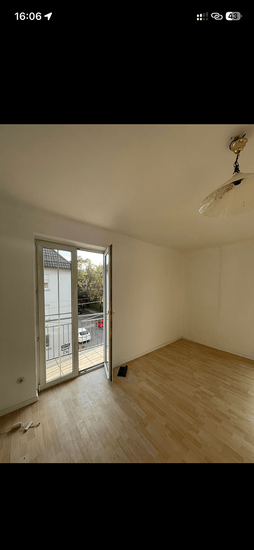 Prenájom bytu 4-izbový 92 m², Markomannenstrasse 27, Stuttgart, Bádensko-Wurttembersko Prenájom bytu 4-izbový 92 m², Markomannenstrasse 27, Stuttgart, Bádensko-Wurttembersko