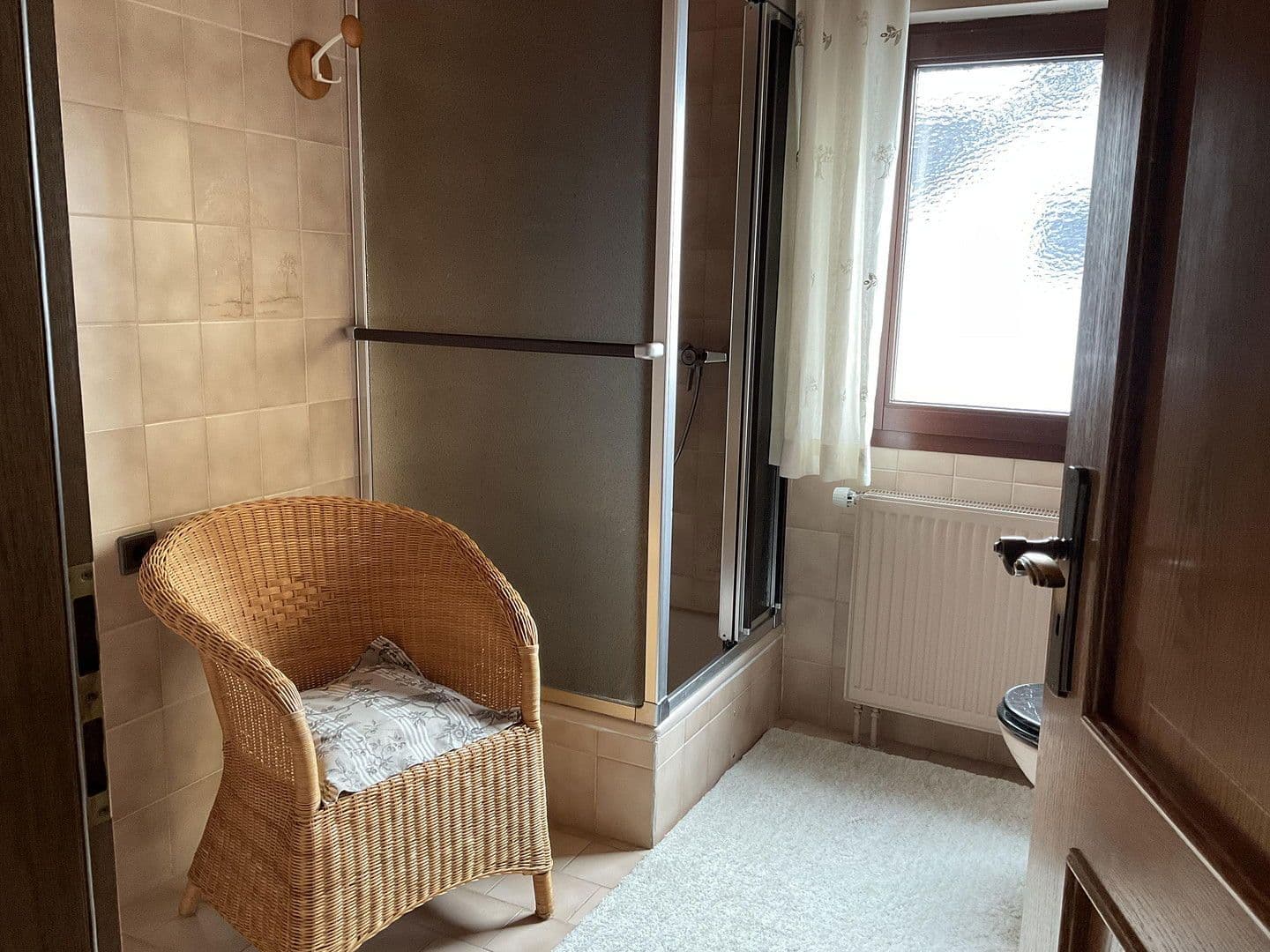 Predaj domu 180 m², pozemek 582 m², Polch, Porýnie-Falcko Predaj domu 180 m², pozemek 582 m², Polch, Porýnie-Falcko