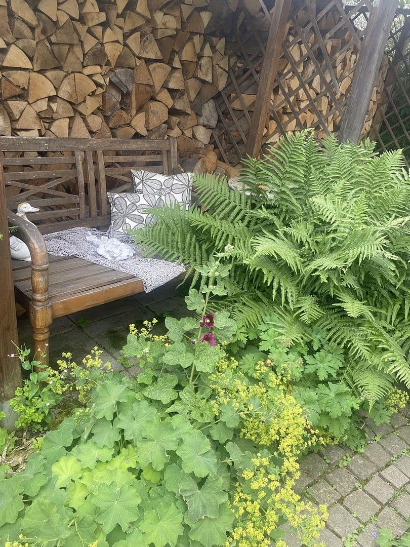 Predaj domu 180 m², pozemek 582 m², Polch, Porýnie-Falcko Predaj domu 180 m², pozemek 582 m², Polch, Porýnie-Falcko