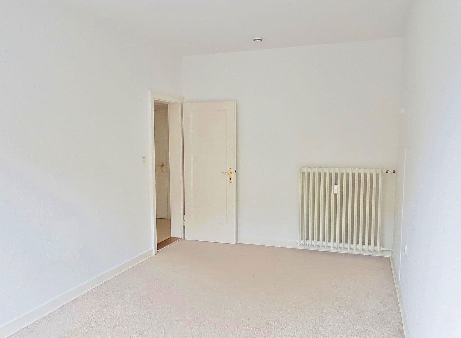 Prenájom bytu 5-izbový 147 m², Hildesheim, Dolné Sasko Prenájom bytu 5-izbový 147 m², Hildesheim, Dolné Sasko