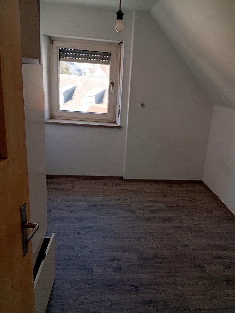 Prenájom bytu 2-izbový 35 m², Innere Uferstr. 6, Augsburg, Bavorsko Prenájom bytu 2-izbový 35 m², Innere Uferstr. 6, Augsburg, Bavorsko