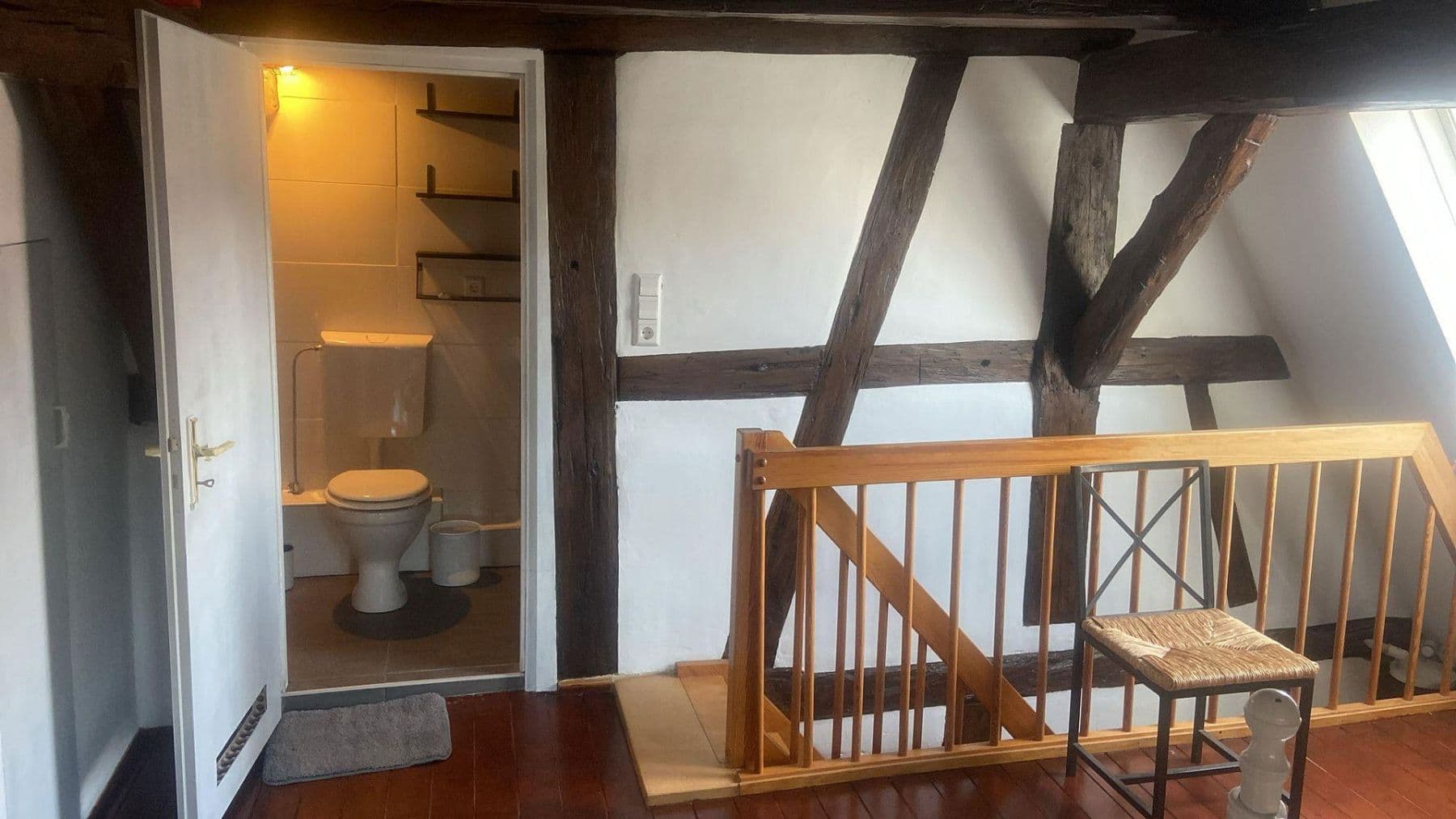 Prenájom bytu 2-izbový 60 m², Rathhausstr., Weissach, Bádensko-Wurttembersko Prenájom bytu 2-izbový 60 m², Rathhausstr., Weissach, Bádensko-Wurttembersko