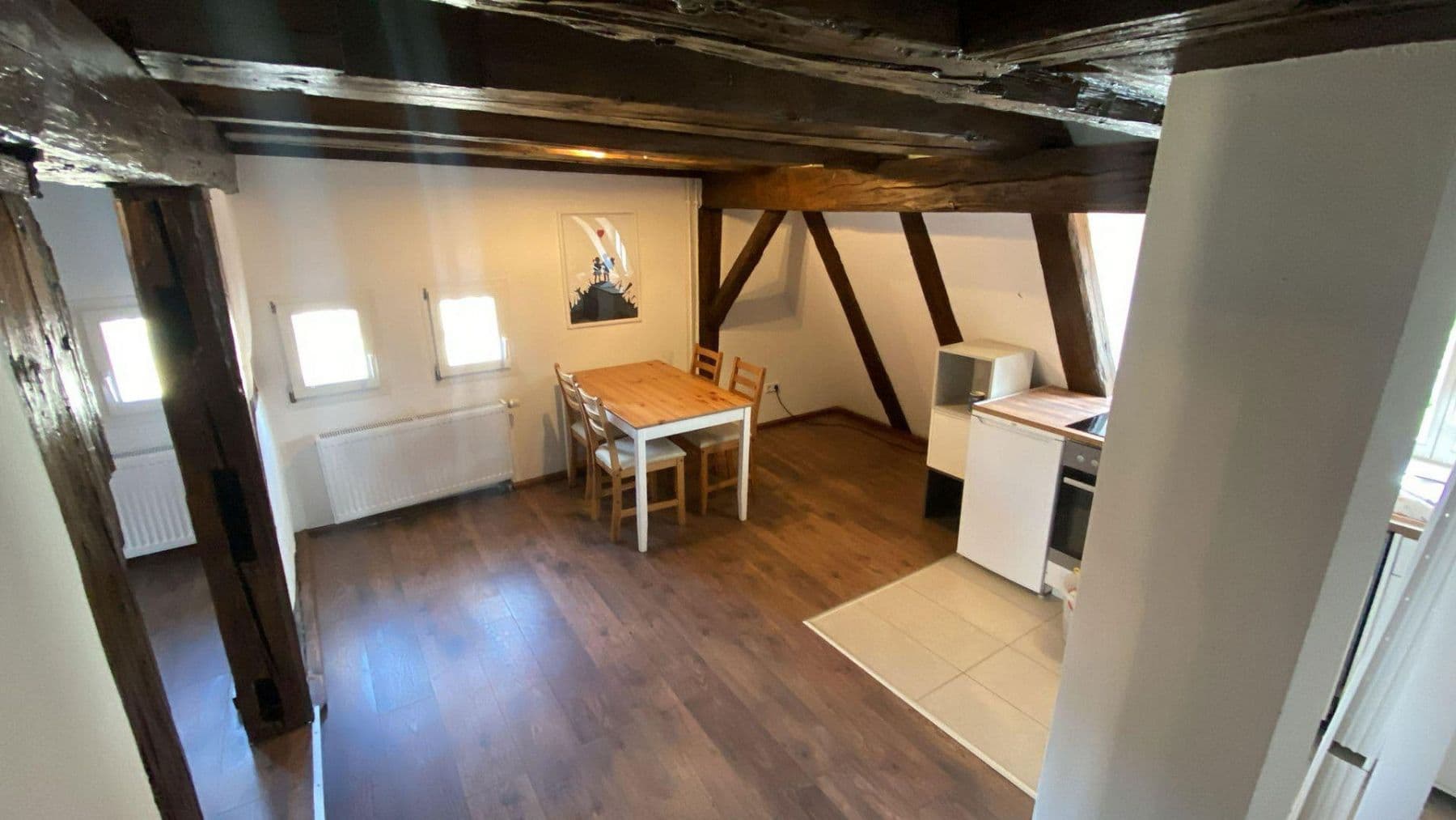 Prenájom bytu 2-izbový 60 m², Rathhausstr., Weissach, Bádensko-Wurttembersko Prenájom bytu 2-izbový 60 m², Rathhausstr., Weissach, Bádensko-Wurttembersko