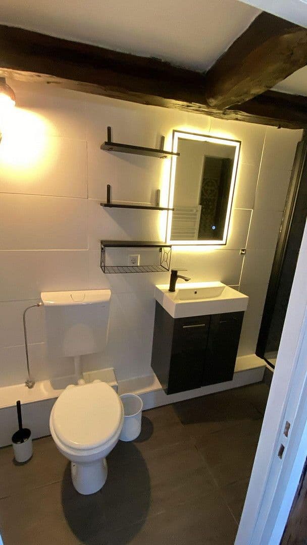 Prenájom bytu 2-izbový 60 m², Rathhausstr., Weissach, Bádensko-Wurttembersko Prenájom bytu 2-izbový 60 m², Rathhausstr., Weissach, Bádensko-Wurttembersko