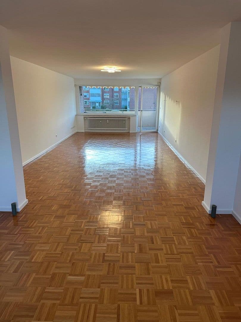 Prenájom bytu 3-izbový 123 m², Frechen, Severné Porýnie - Westfálsko Prenájom bytu 3-izbový 123 m², Frechen, Severné Porýnie - Westfálsko