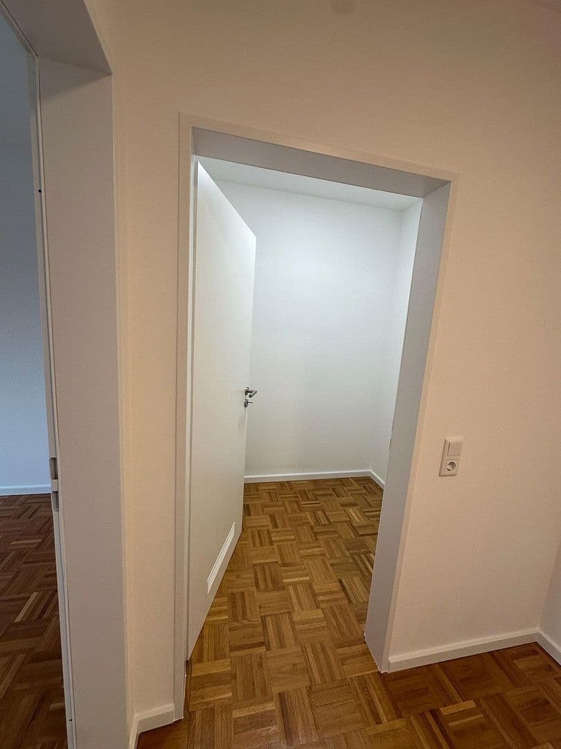 Prenájom bytu 3-izbový 123 m², Frechen, Severné Porýnie - Westfálsko Prenájom bytu 3-izbový 123 m², Frechen, Severné Porýnie - Westfálsko