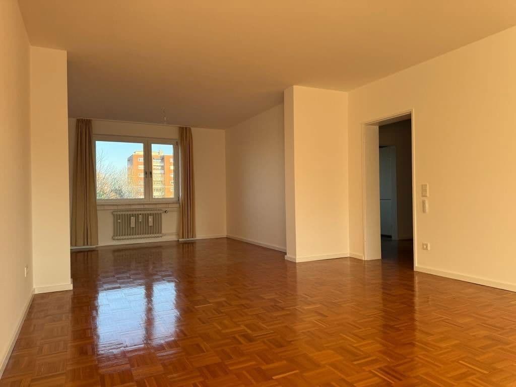 Prenájom bytu 3-izbový 123 m², Frechen, Severné Porýnie - Westfálsko Prenájom bytu 3-izbový 123 m², Frechen, Severné Porýnie - Westfálsko