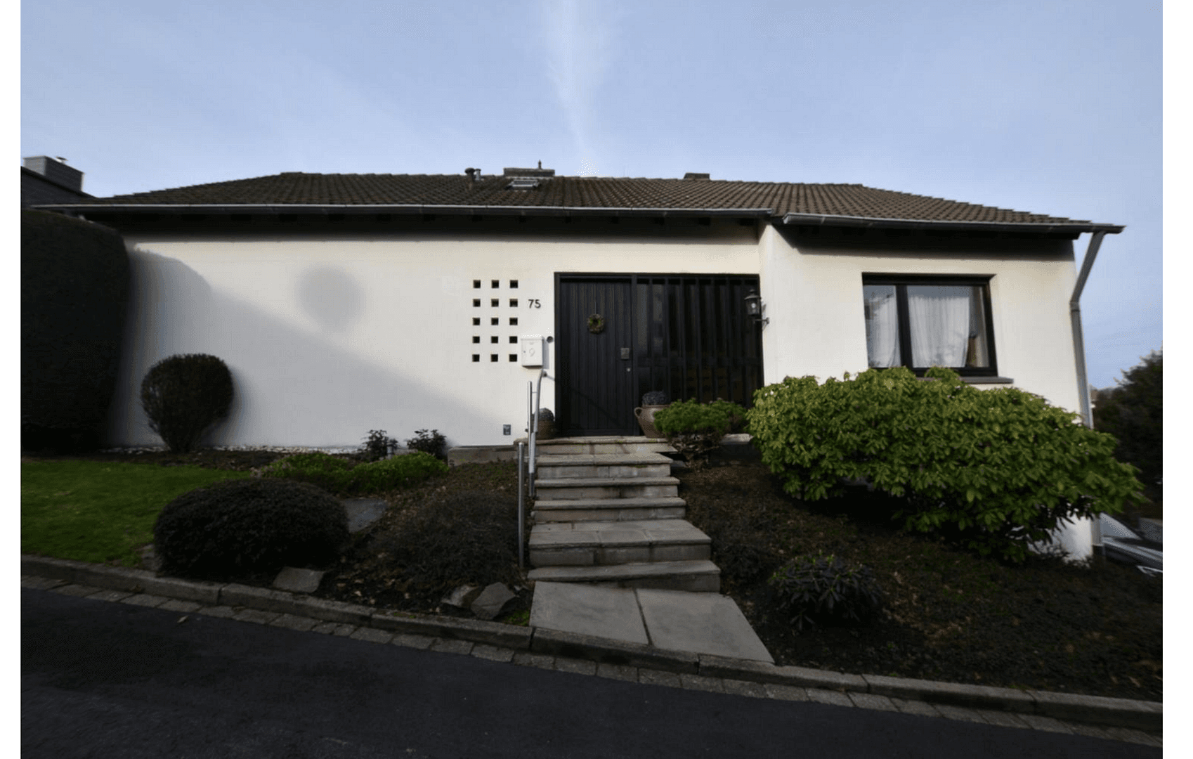 Predaj domu 223 m², pozemek 617 m², Essen, Severné Porýnie - Westfálsko Predaj domu 223 m², pozemek 617 m², Essen, Severné Porýnie - Westfálsko