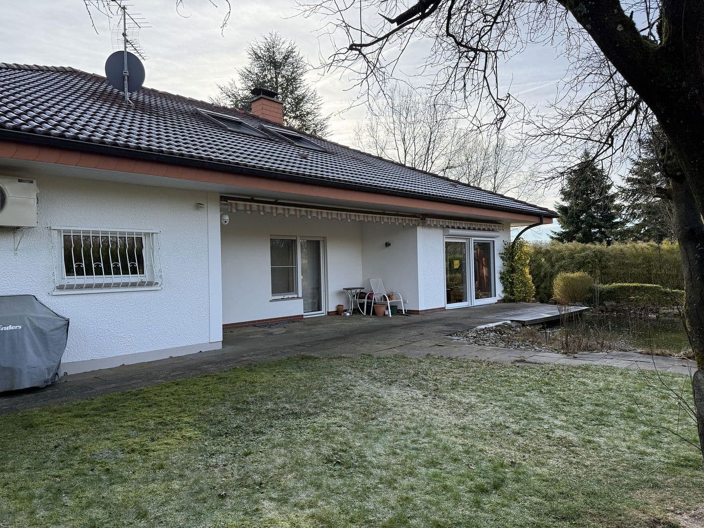 Predaj domu 240 m², pozemek 992 m², Weyerbusch, Porýnie-Falcko Predaj domu 240 m², pozemek 992 m², Weyerbusch, Porýnie-Falcko