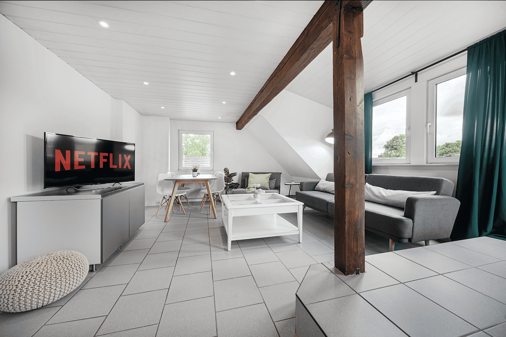 Prenájom bytu 3-izbový 80 m², Essen, Severné Porýnie - Westfálsko Prenájom bytu 3-izbový 80 m², Essen, Severné Porýnie - Westfálsko