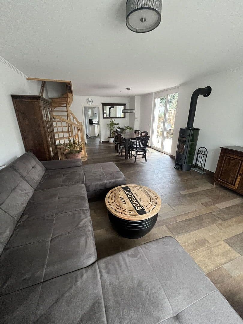 Predaj domu 144 m², pozemek 330 m², Gertrud Luckner Strasse 28, Ditzingen, Bádensko-Wurttembersko Predaj domu 144 m², pozemek 330 m², Gertrud Luckner Strasse 28, Ditzingen, Bádensko-Wurttembersko