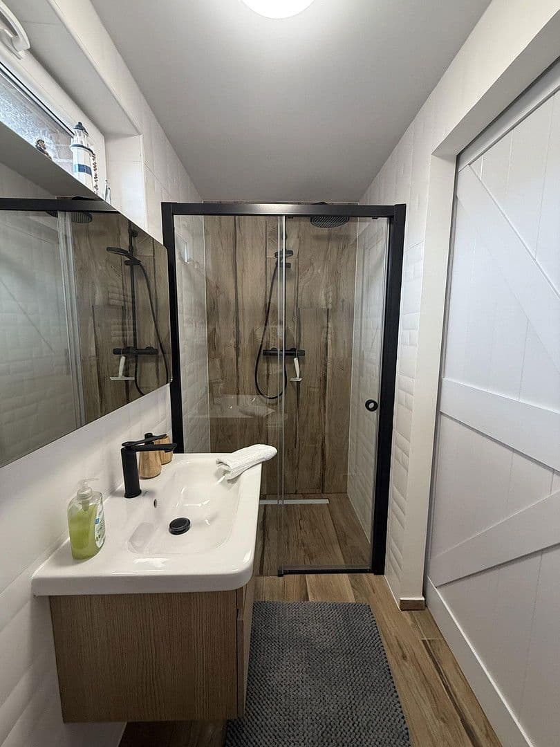 Predaj domu 190 m², pozemek 900 m², Dranske, Meklenbursko-Predpomoransko Predaj domu 190 m², pozemek 900 m², Dranske, Meklenbursko-Predpomoransko