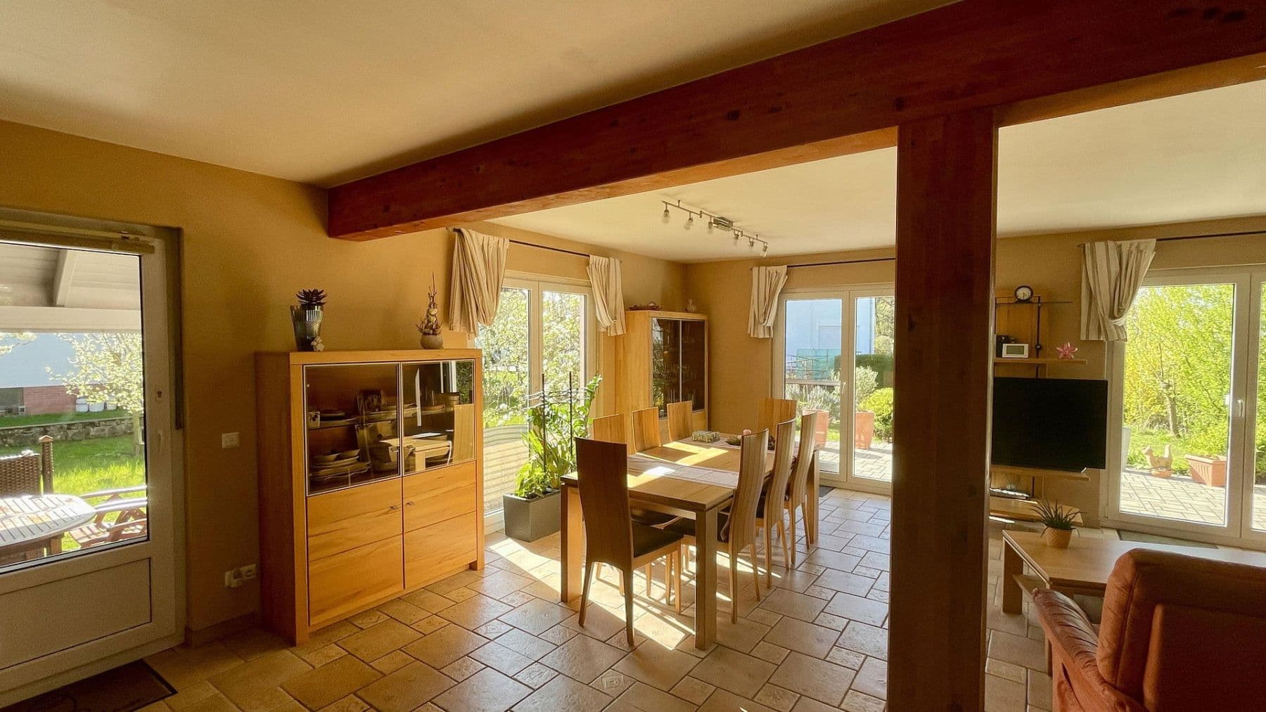 Predaj domu 117 m², pozemek 400 m², Freigericht, Hesensko Predaj domu 117 m², pozemek 400 m², Freigericht, Hesensko