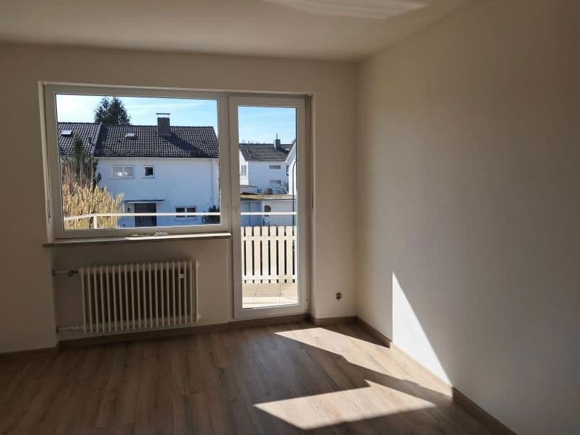 Prenájom domu 130 m², pozemek 237 m², Planegg, Bavorsko Prenájom domu 130 m², pozemek 237 m², Planegg, Bavorsko