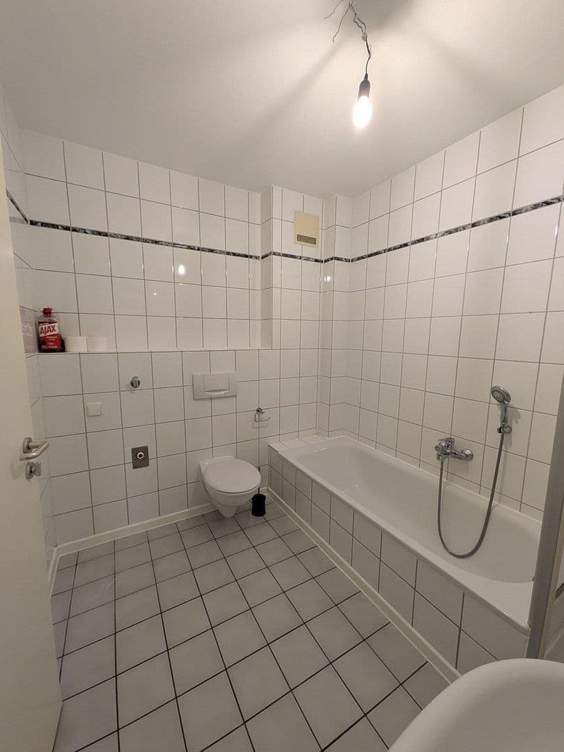Predaj bytu 3-izbový 74 m², Niedererdstraße, Ludwigshafen am Rhein, Porýnie-Falcko Predaj bytu 3-izbový 74 m², Niedererdstraße, Ludwigshafen am Rhein, Porýnie-Falcko