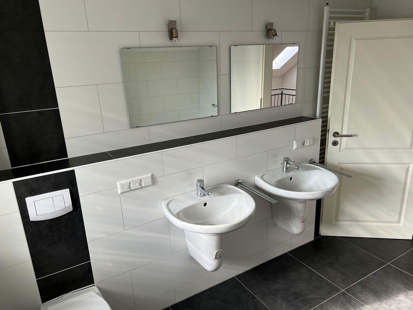 Prenájom domu 255 m², pozemek 300 m², Kirchstr. 16b, Reichenbach-Steegen, Porýnie-Falcko Prenájom domu 255 m², pozemek 300 m², Kirchstr. 16b, Reichenbach-Steegen, Porýnie-Falcko