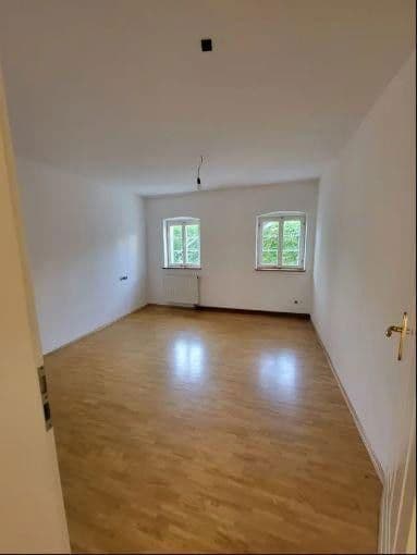 Predaj domu 206 m², pozemek 564 m², Rot am See, Bádensko-Wurttembersko Predaj domu 206 m², pozemek 564 m², Rot am See, Bádensko-Wurttembersko