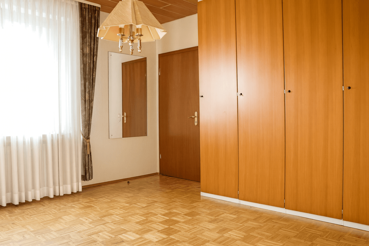 Predaj domu 120 m², pozemek 524 m², Köln, Severné Porýnie - Westfálsko Predaj domu 120 m², pozemek 524 m², Köln, Severné Porýnie - Westfálsko