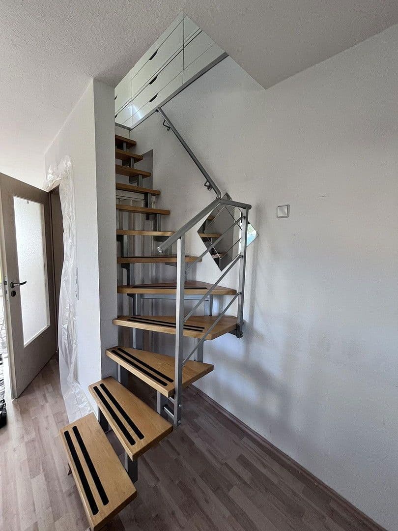 Prenájom bytu 3-izbový 78 m², August-Bebel-Straße 182 A, Grünhain-Beierfeld, Sasko Prenájom bytu 3-izbový 78 m², August-Bebel-Straße 182 A, Grünhain-Beierfeld, Sasko