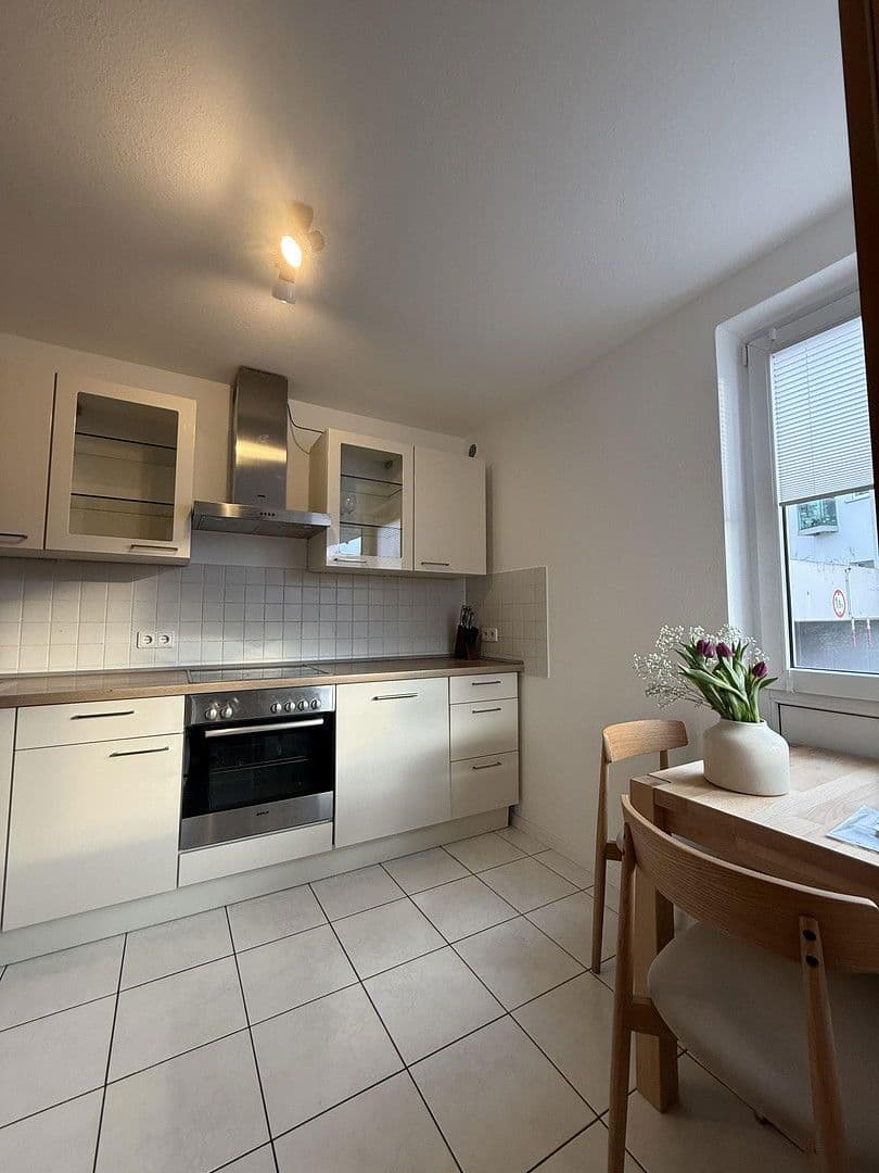 Prenájom bytu 2-izbový 57 m², Gärtnerstraße 31, Augsburg, Bavorsko Prenájom bytu 2-izbový 57 m², Gärtnerstraße 31, Augsburg, Bavorsko