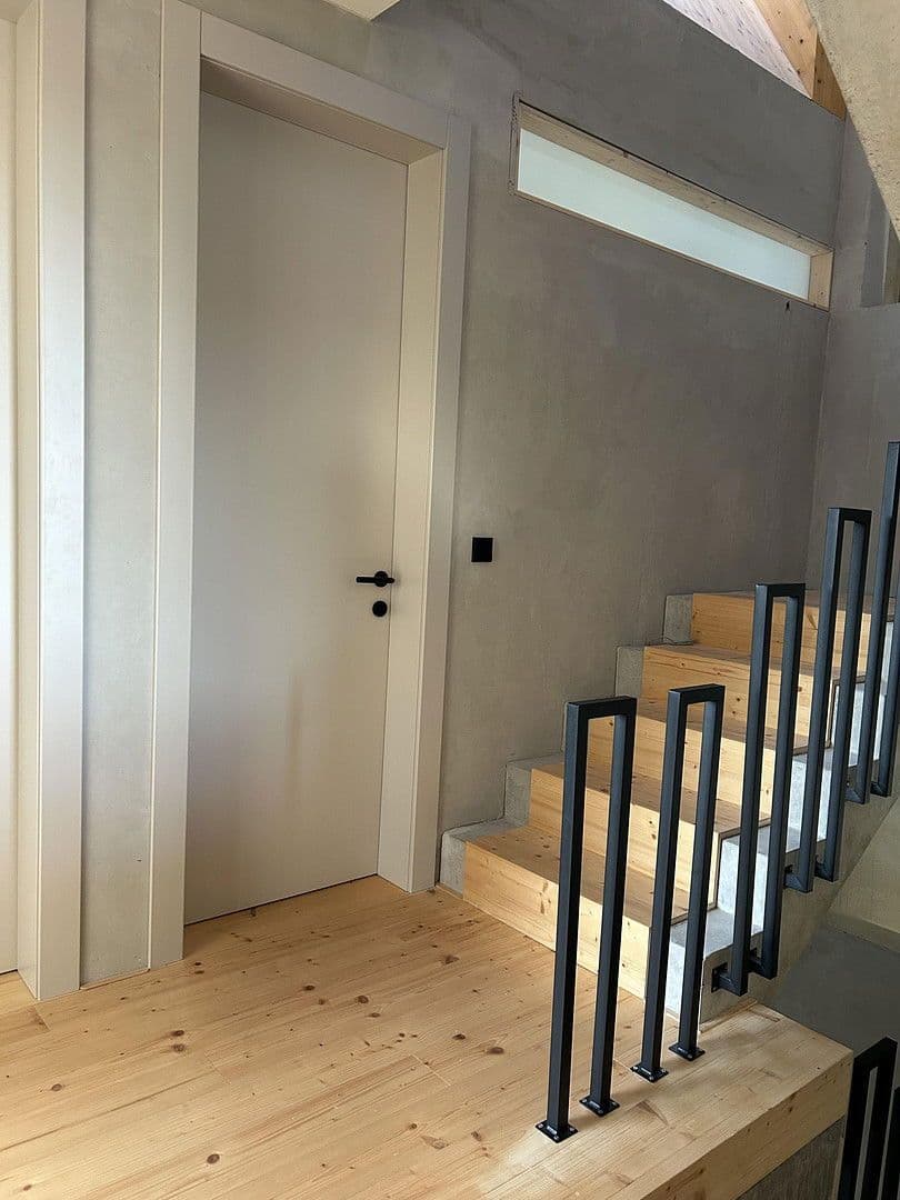 Predaj domu 170 m², pozemek 503 m², Moosach, Bavorsko Predaj domu 170 m², pozemek 503 m², Moosach, Bavorsko