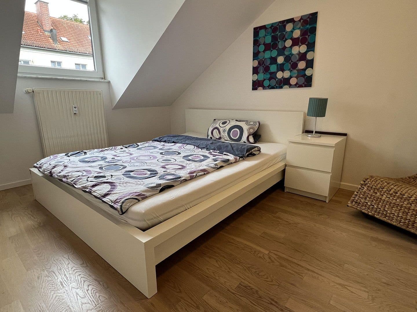 Prenájom bytu 3-izbový 60 m², München, Bavorsko Prenájom bytu 3-izbový 60 m², München, Bavorsko