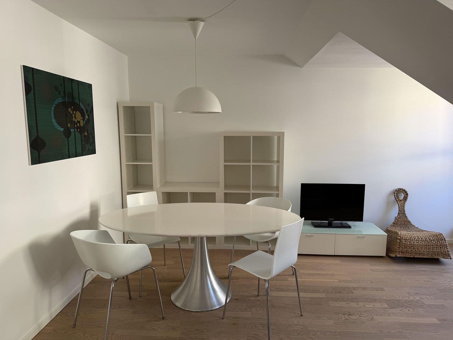 Prenájom bytu 3-izbový 60 m², München, Bavorsko Prenájom bytu 3-izbový 60 m², München, Bavorsko