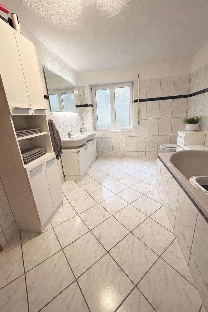 Predaj bytu 4-izbový 124 m², Rechbergstrasse 37, Lörrach, Bádensko-Wurttembersko Predaj bytu 4-izbový 124 m², Rechbergstrasse 37, Lörrach, Bádensko-Wurttembersko