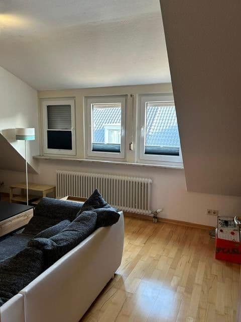 Prenájom bytu 2-izbový 64 m², Riedrain 9, Frankfurt, Hesensko Prenájom bytu 2-izbový 64 m², Riedrain 9, Frankfurt, Hesensko