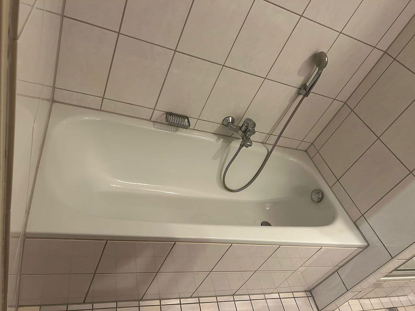 Prenájom bytu 2-izbový 64 m², Riedrain 9, Frankfurt, Hesensko Prenájom bytu 2-izbový 64 m², Riedrain 9, Frankfurt, Hesensko